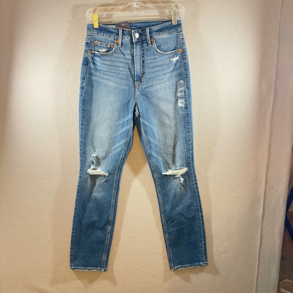 618 | NWT Gap Vintage Slim Sky‎ High Jeans Distressed High Rise 27/4 Light Wash
